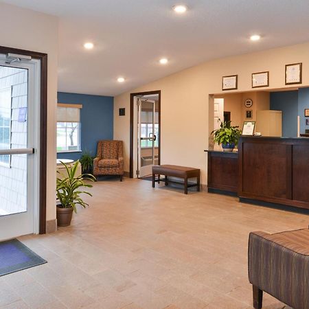 Americas Best Value Inn & Suites St Clairsville Wheeling St. Clairsville Екстер'єр фото