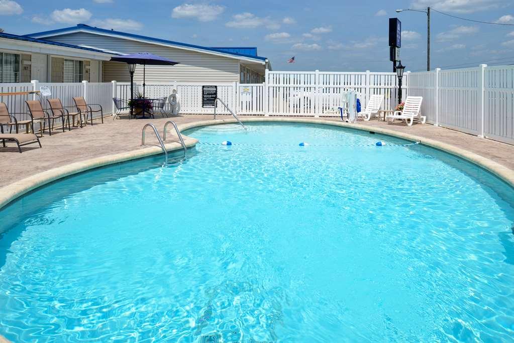 Americas Best Value Inn & Suites St Clairsville Wheeling St. Clairsville Зручності фото